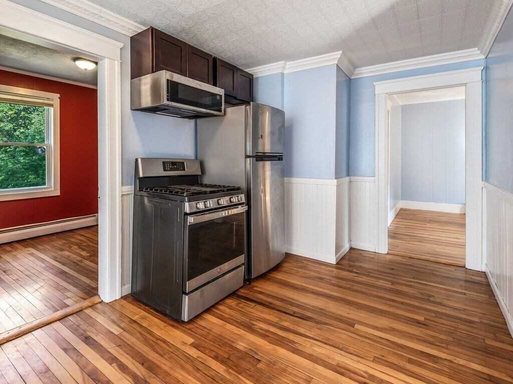 42 Upton St #2 - Photo 3 of 11