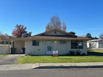 1921/1923 Luther Place - Photo 1 of 1