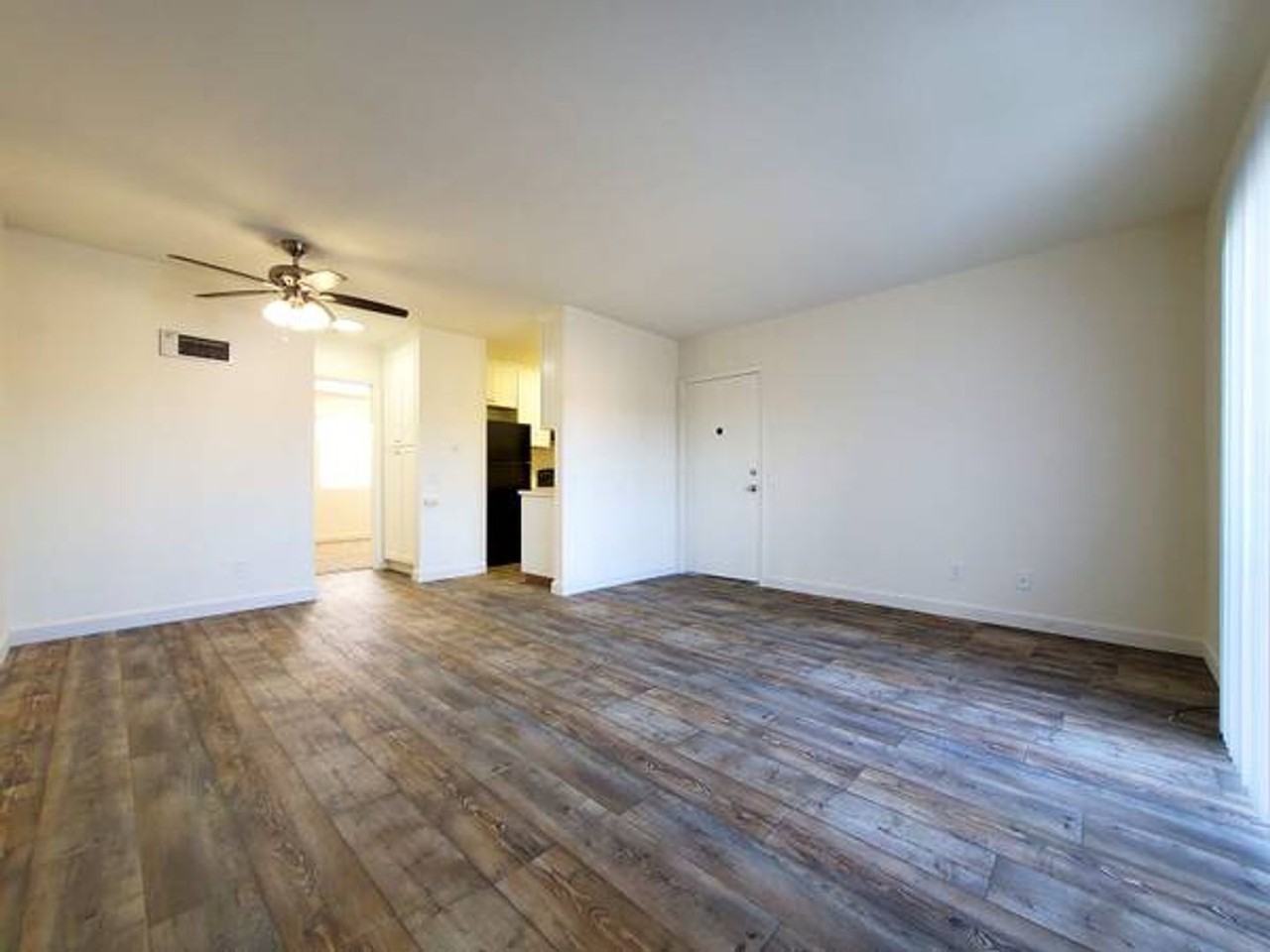 Village de la Valle - Photo 5 of 9