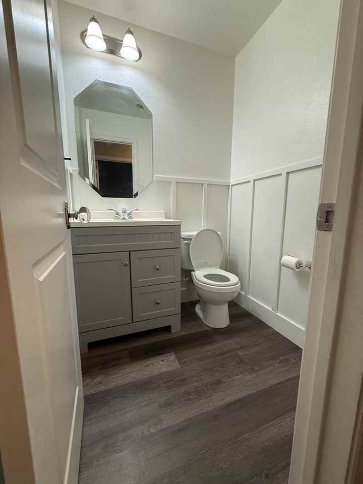 688 River Garden Dr - Photo 5 of 13