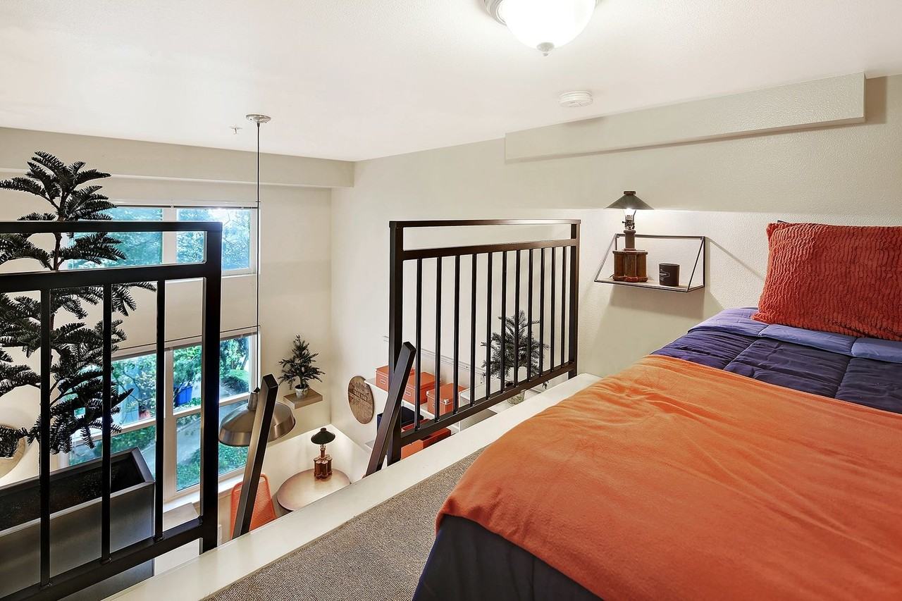 Studio Apartments near Fremont and Wallingford - Photo 7 of 14