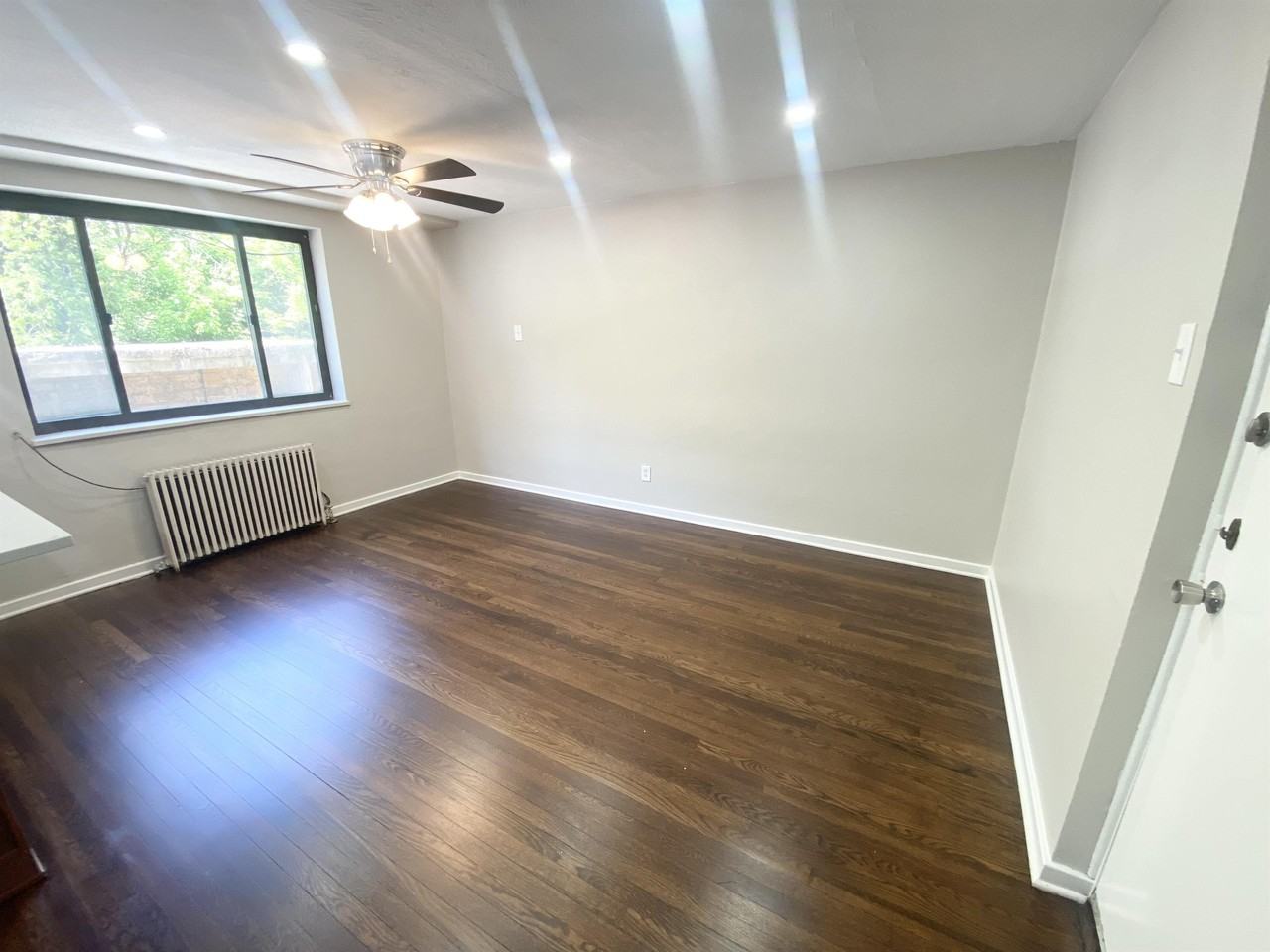 ASHBOURNE -- 166 - Photo 3 of 39