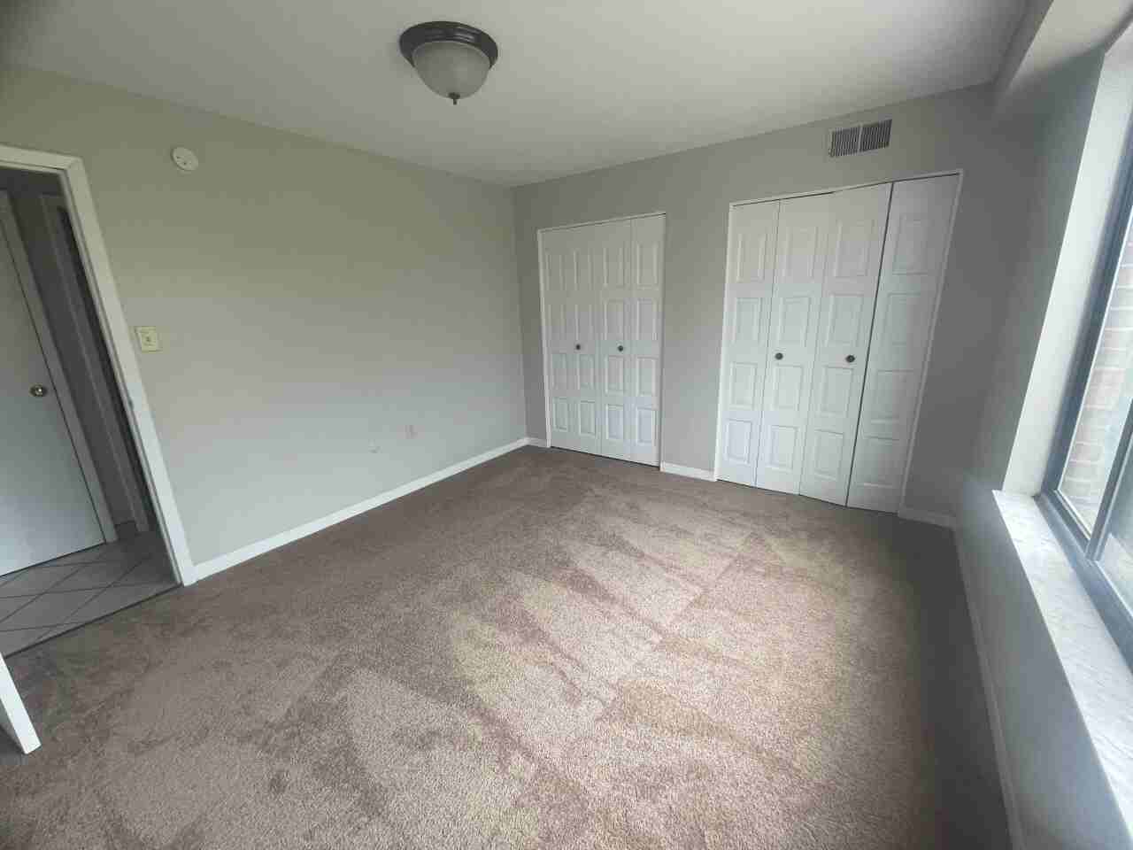 WAVERLY APARTMENTS -- 002 - Photo 7 of 16