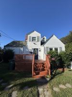 featured image of 1018 Wolcott Ave