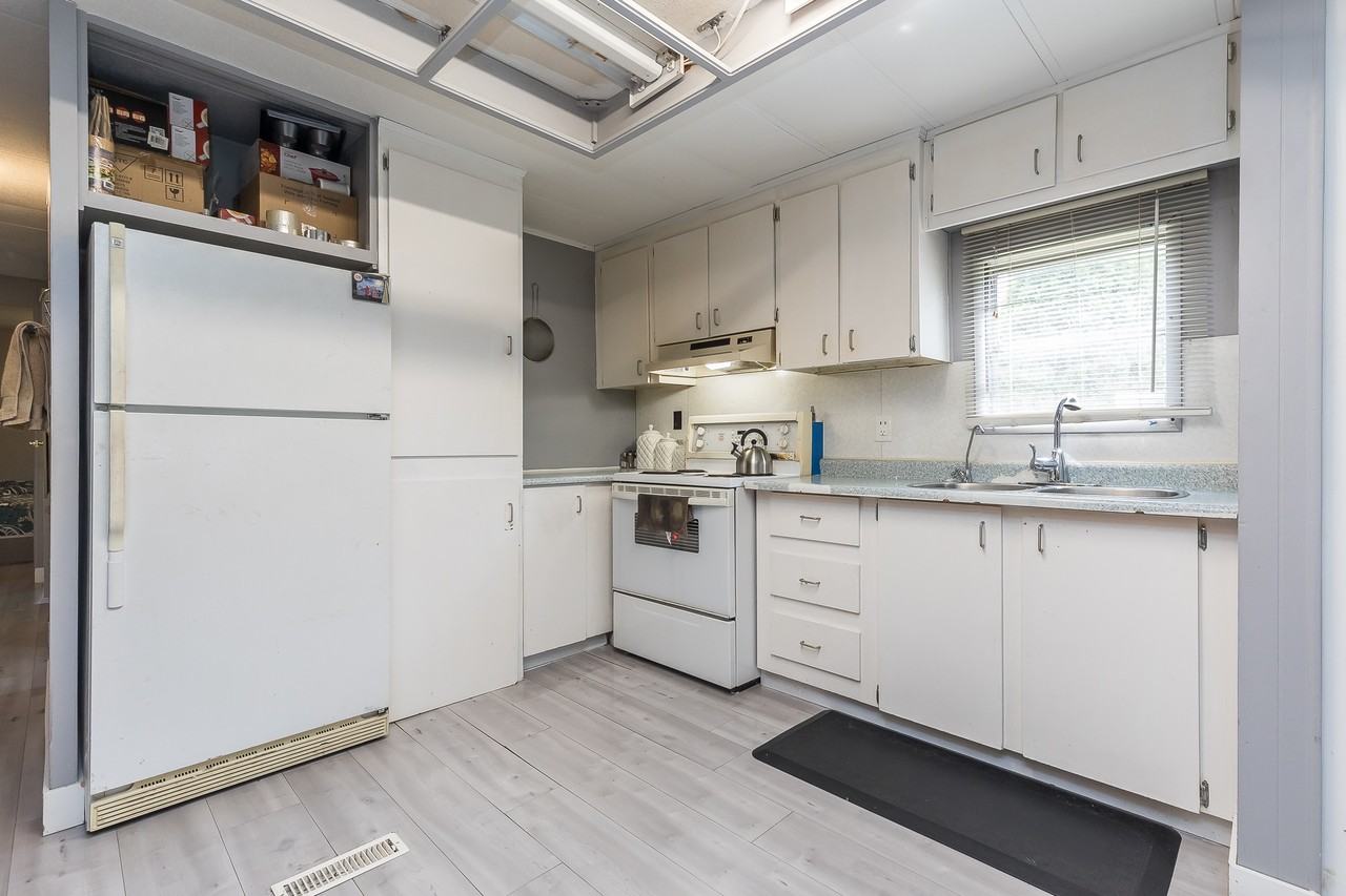 31528 Monarch Court #MAIN - Photo 5 of 38