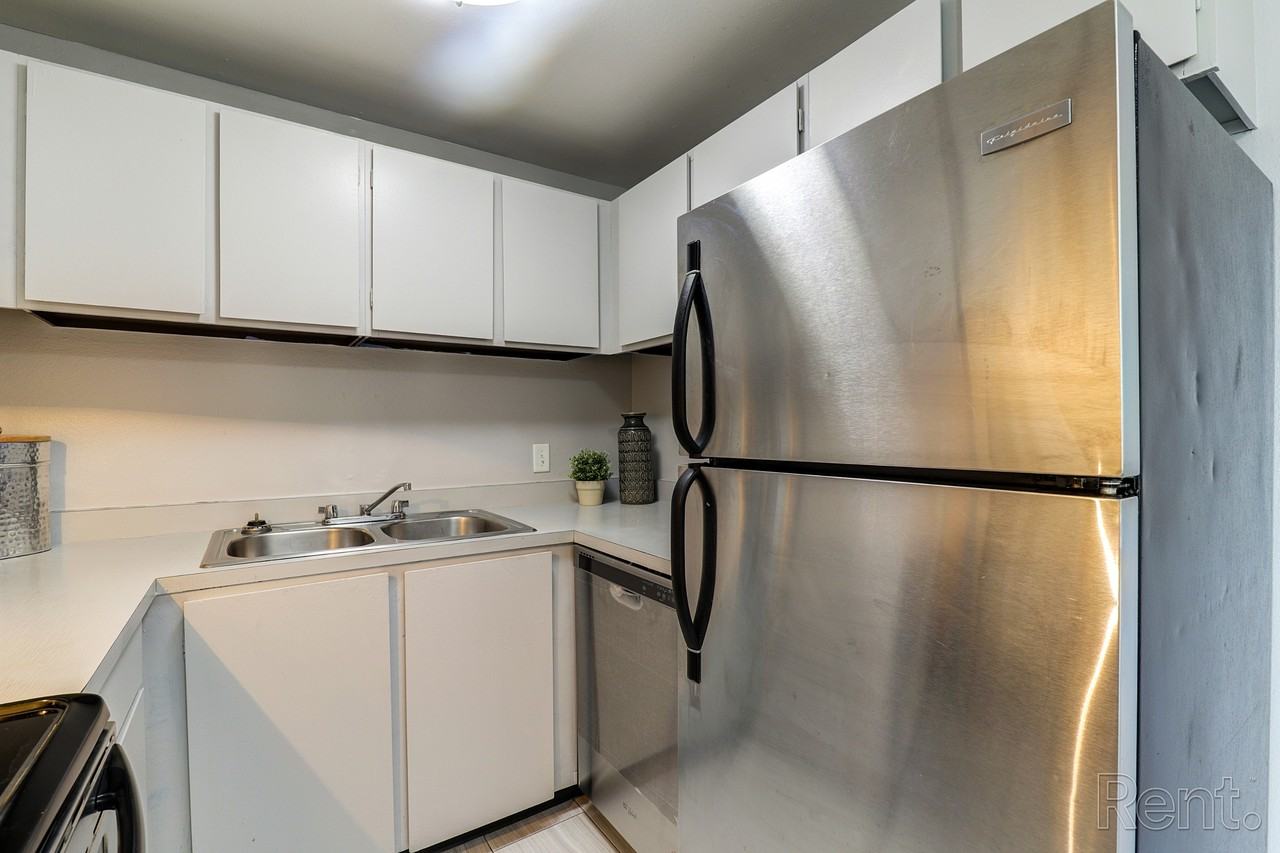 Vida Properties - Photo 5 of 13