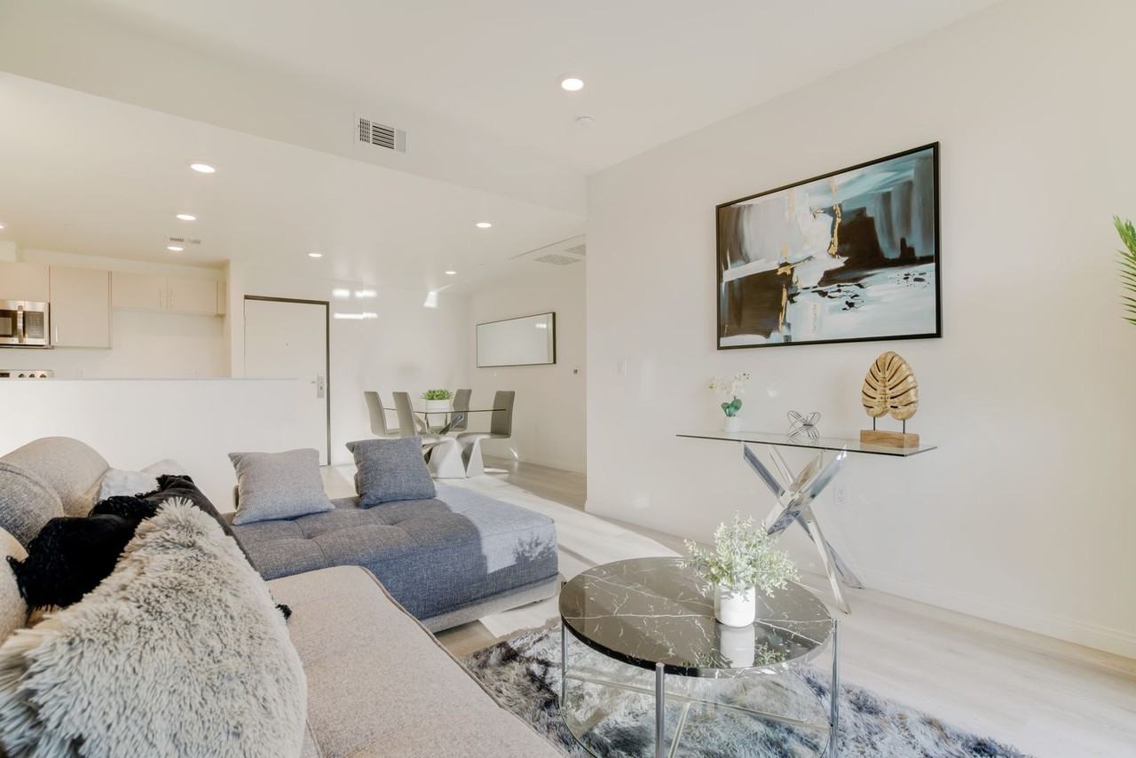 13724 Victory Blvd. - Photo 2 of 50