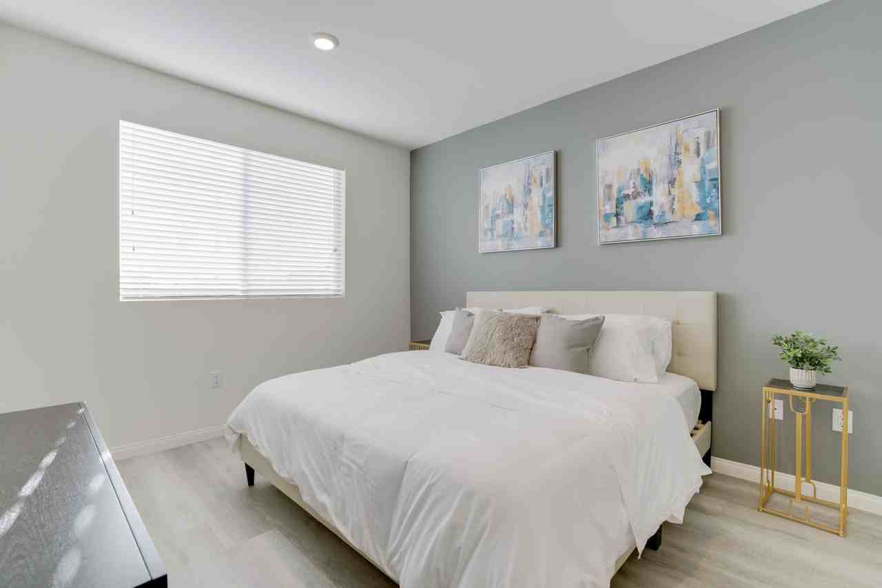 13724 Victory Blvd. - Photo 4 of 50