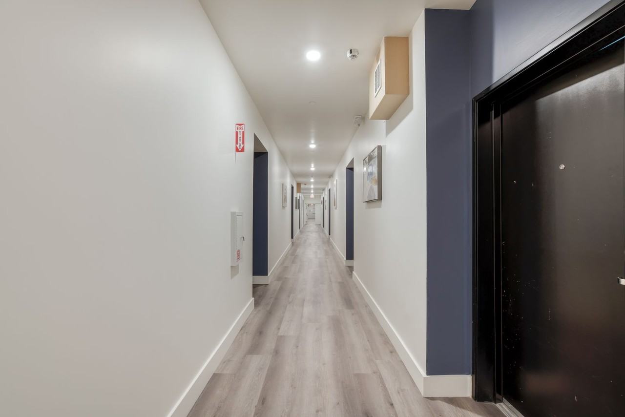 13724 Victory Blvd. - Photo 6 of 50