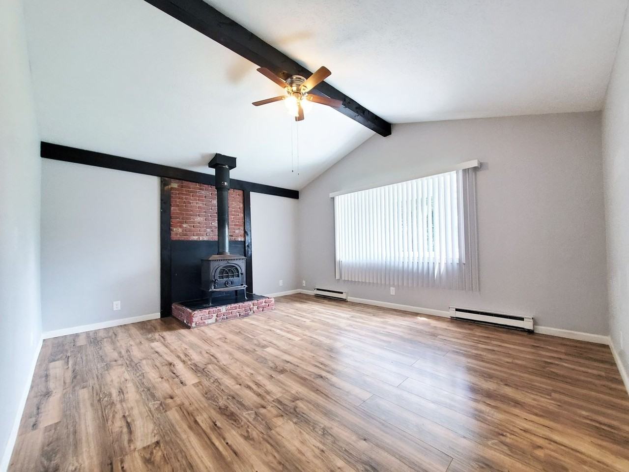 23214 Gay St - Photo 3 of 19