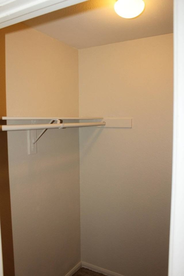 432 Edgehill Ln #142 - Photo 7 of 12