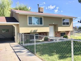 featured image of 5412 5412 W Planada Way-Upstairs