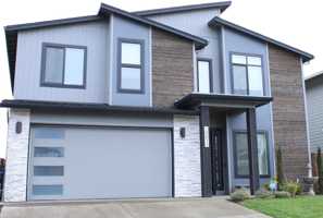 featured image of 10811 Ne 96th Ct