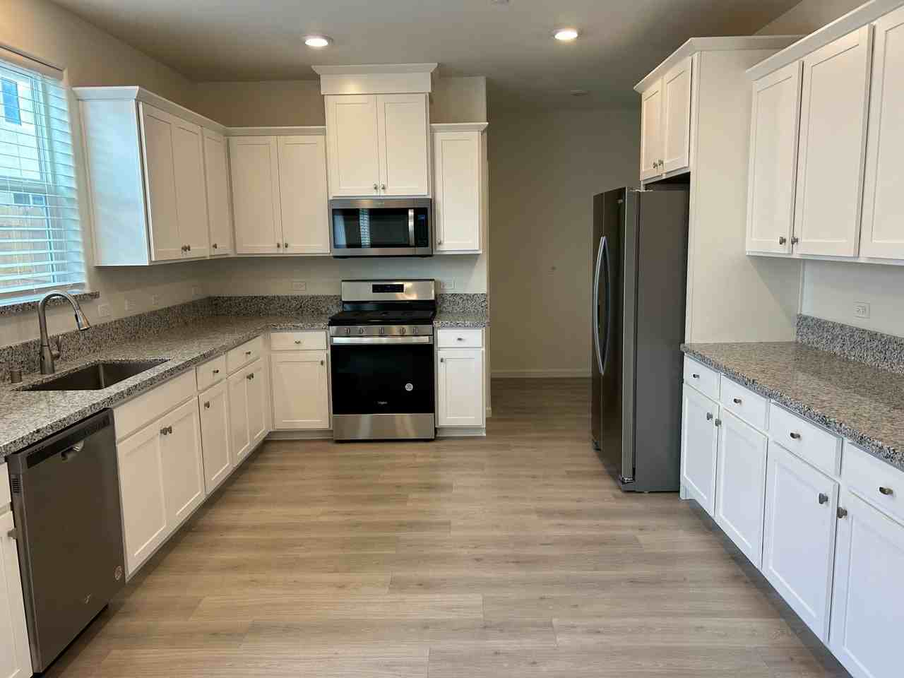 2226 South Vista Street - Photo 4 of 18