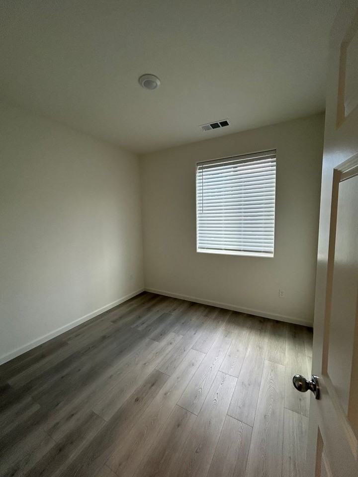 2226 South Vista Street - Photo 7 of 18