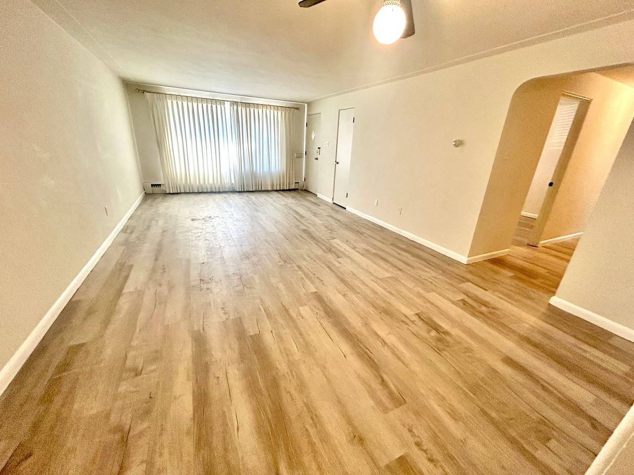 1505 South Jersey Street - Photo 4 of 33