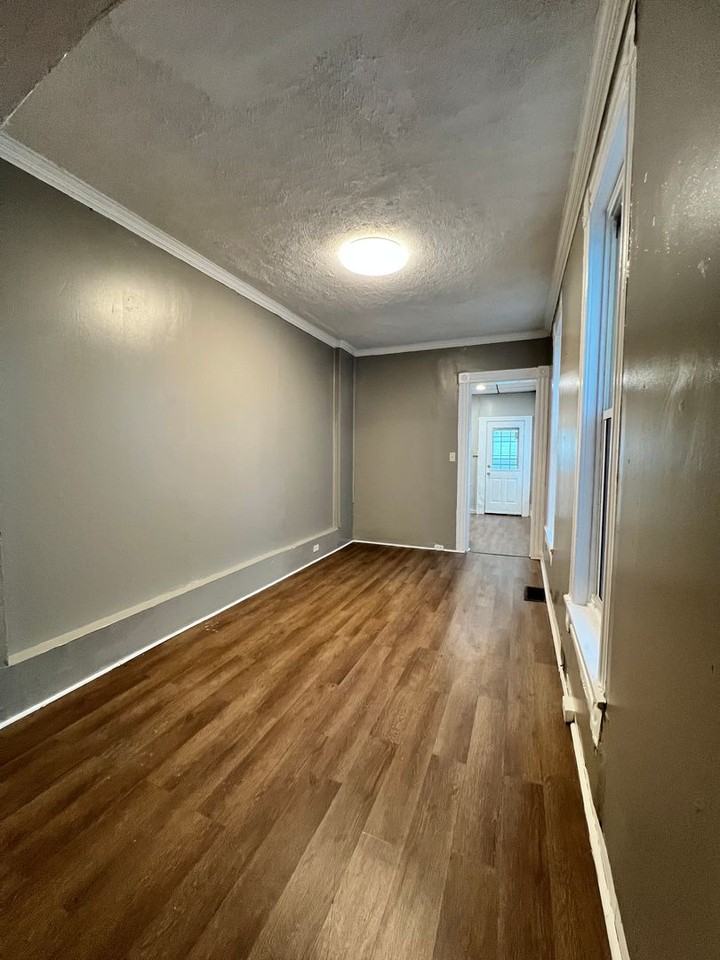 731 N 8th St - Photo 7 of 19