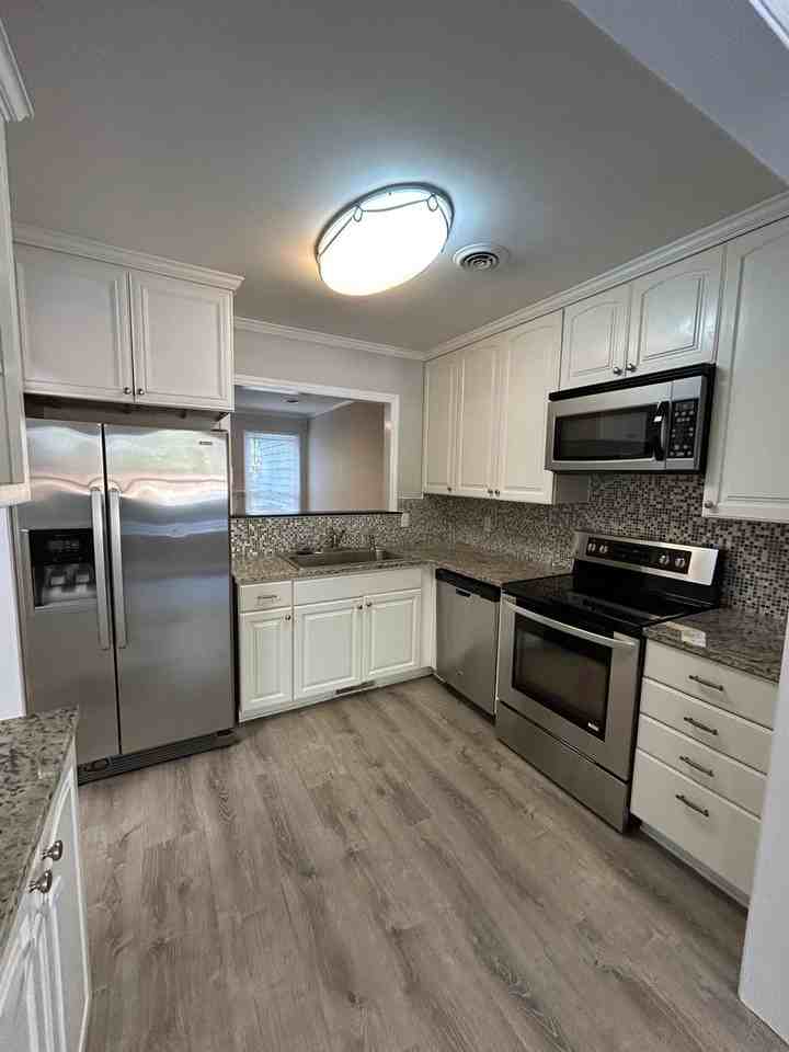 4632 Jacqueline Lane - Photo 2 of 11