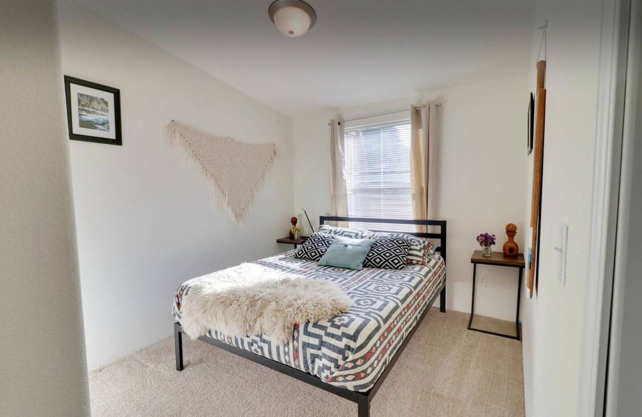 610 Se Oak St - Photo 6 of 23