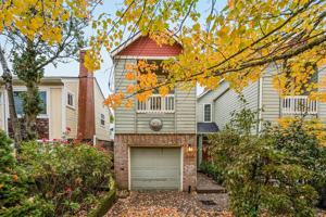 featured image of 111 S Lowell St