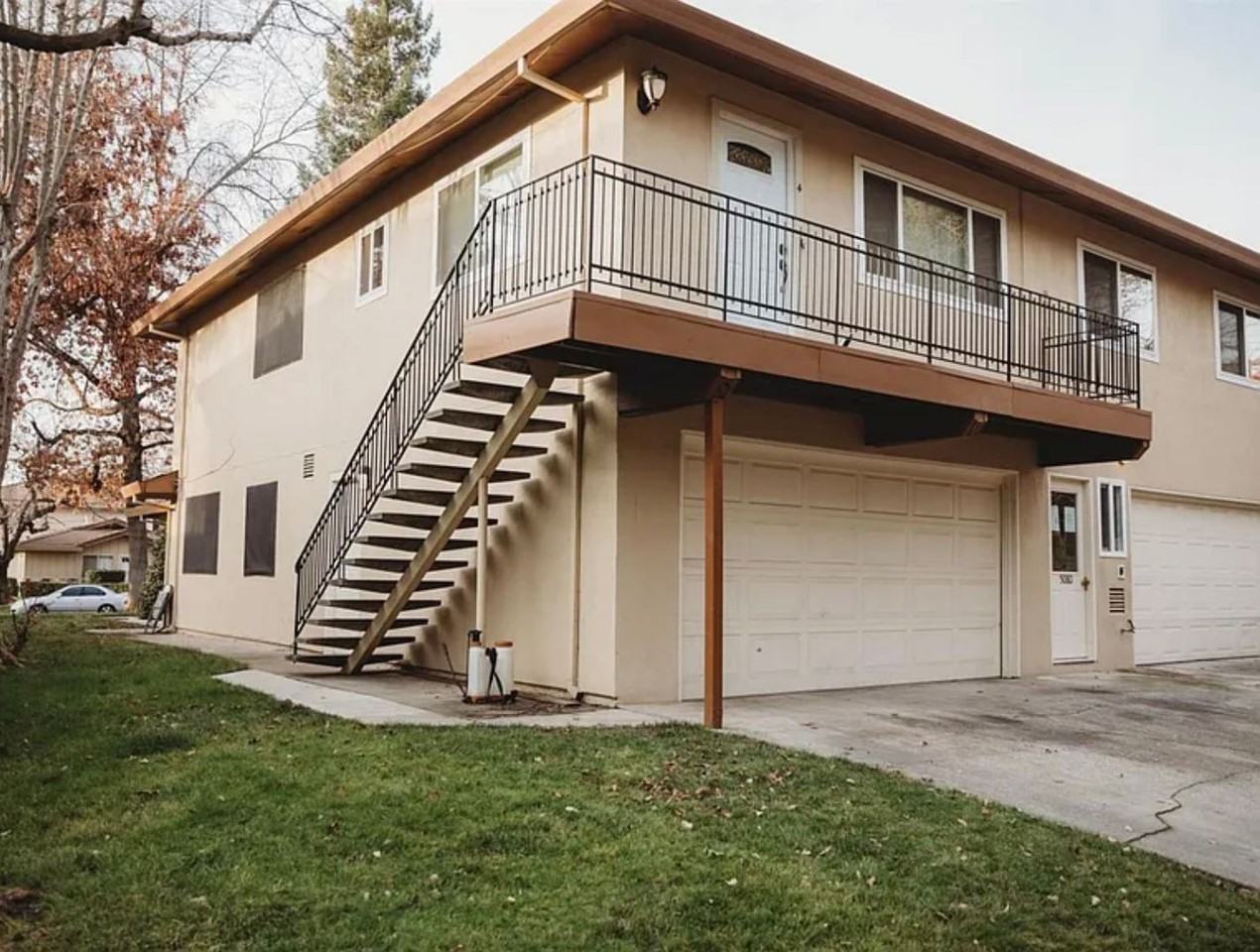 5080 Rhode Island Drive - Photo 3 of 11