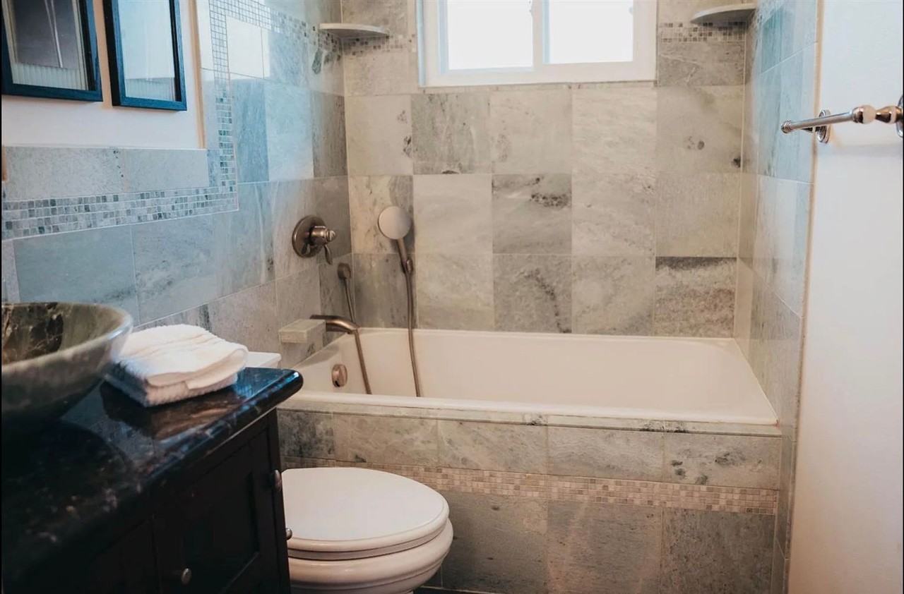 5080 Rhode Island Drive - Photo 5 of 11