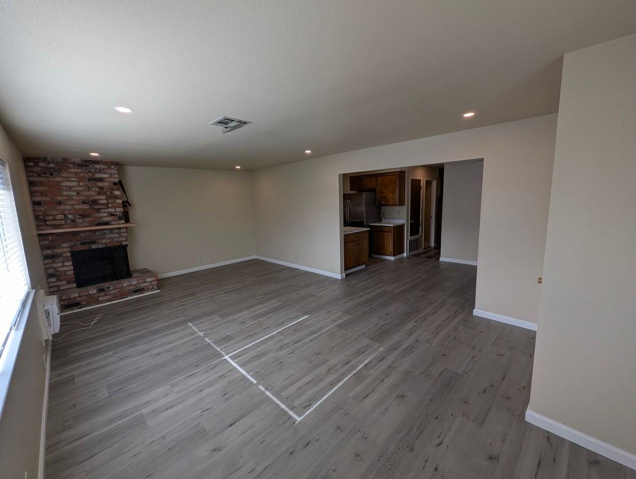 4647 West Rishell Court - Photo 3 of 17