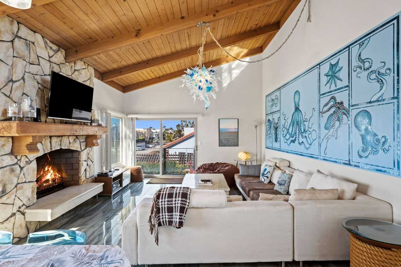 1150 Mandalay Beach Road - Photo 5 of 48