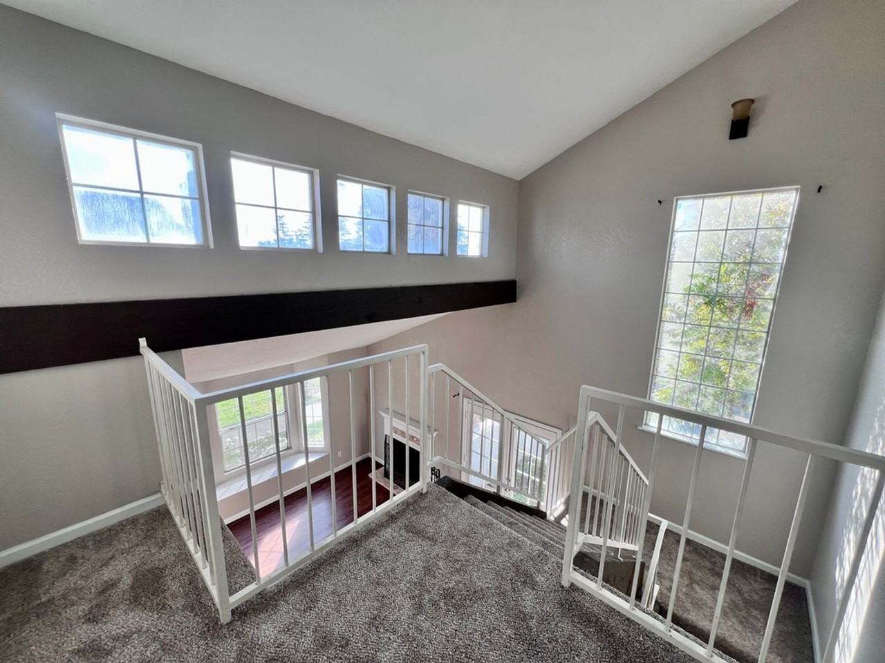 1412 Plymouth Rock Way - Photo 5 of 32