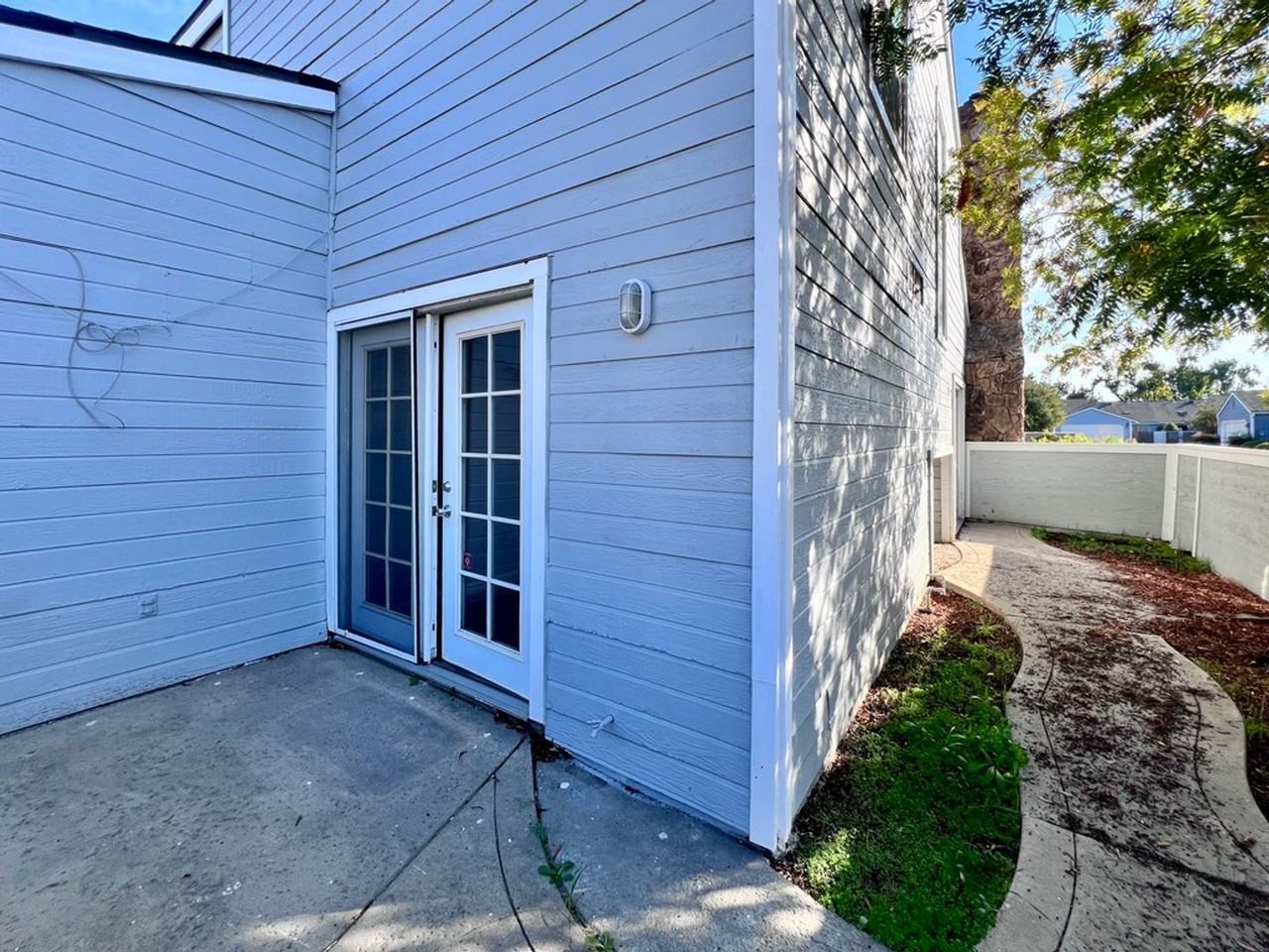 1412 Plymouth Rock Way - Photo 7 of 32