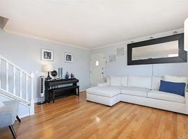 featured image of 3970 Ingraham Street #1