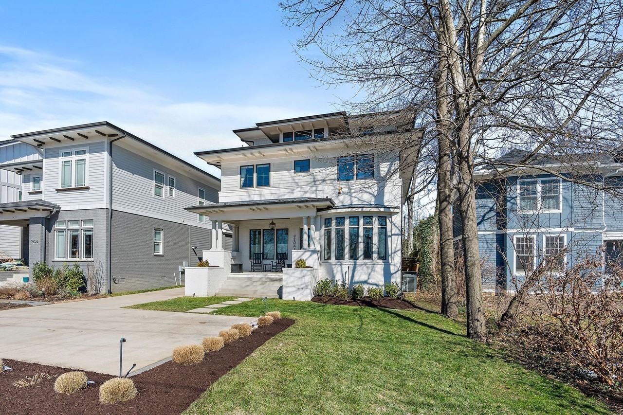 920A Kirkwood Ave - Photo 2 of 50