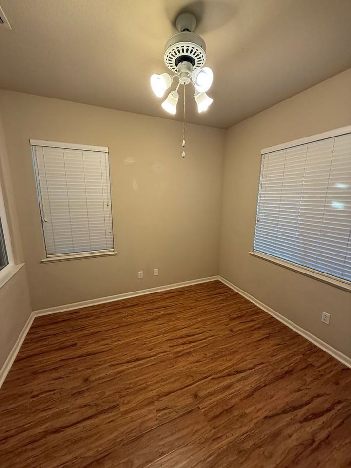 3819 Kaweah Street - Photo 2 of 11