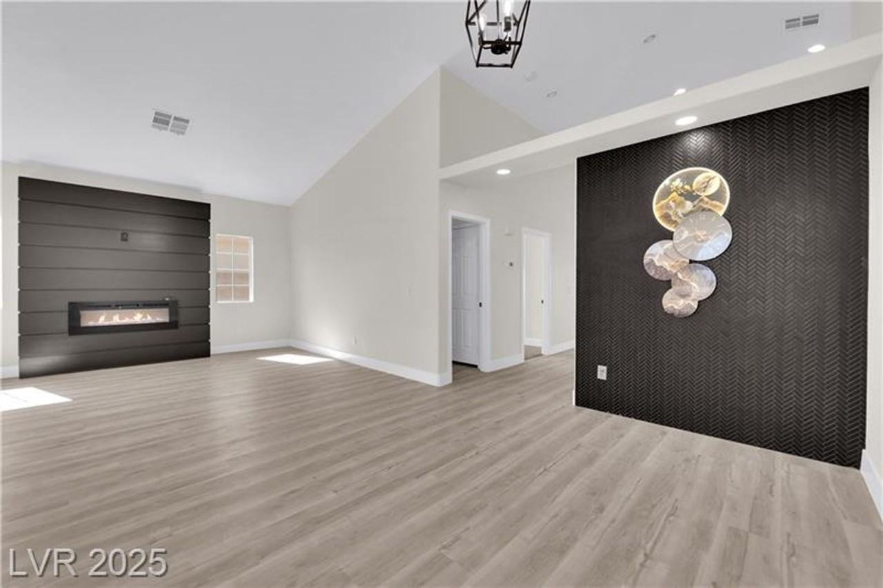 632 Hitchen Post Dr - Photo 3 of 28