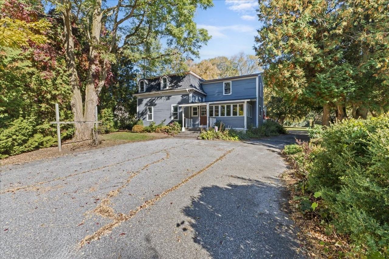 142 Congress St - Photo 3 of 46