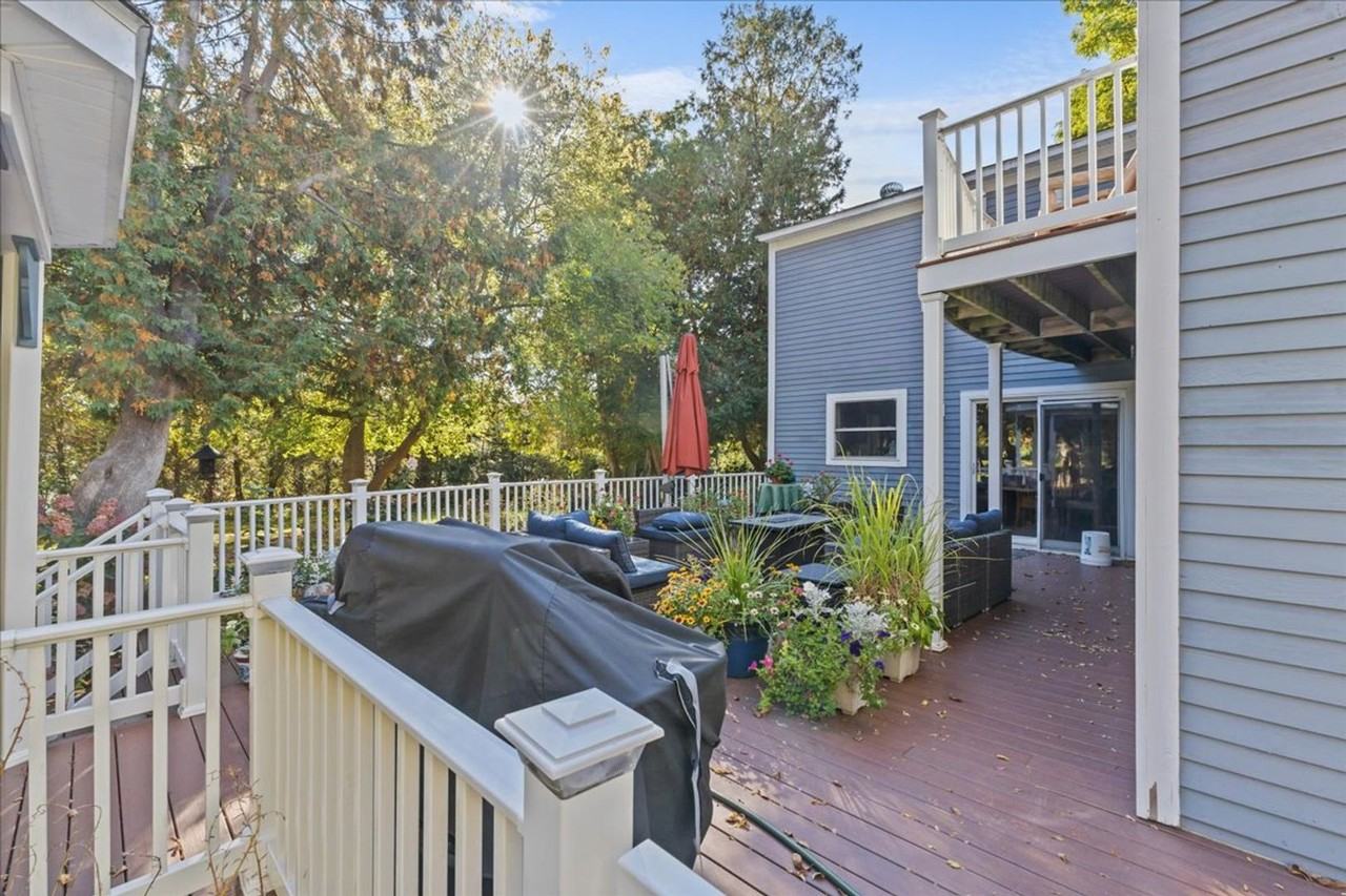 142 Congress St - Photo 7 of 46