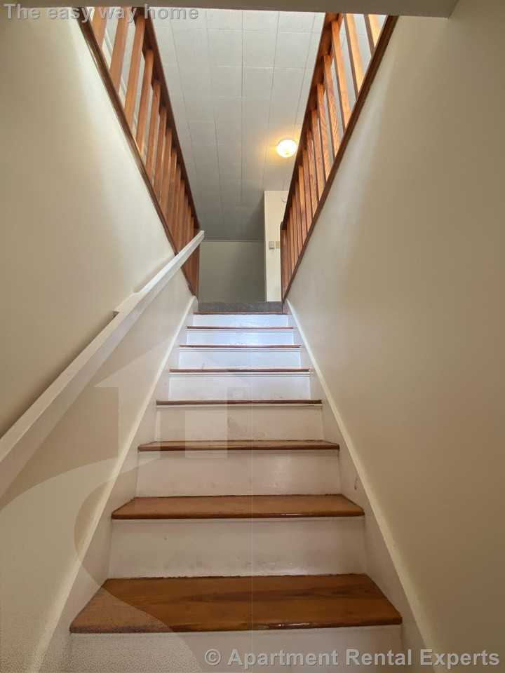 42 Wilson Ave - Photo 4 of 25