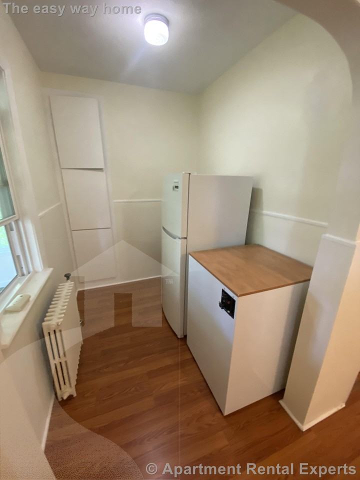 42 Wilson Ave - Photo 7 of 25