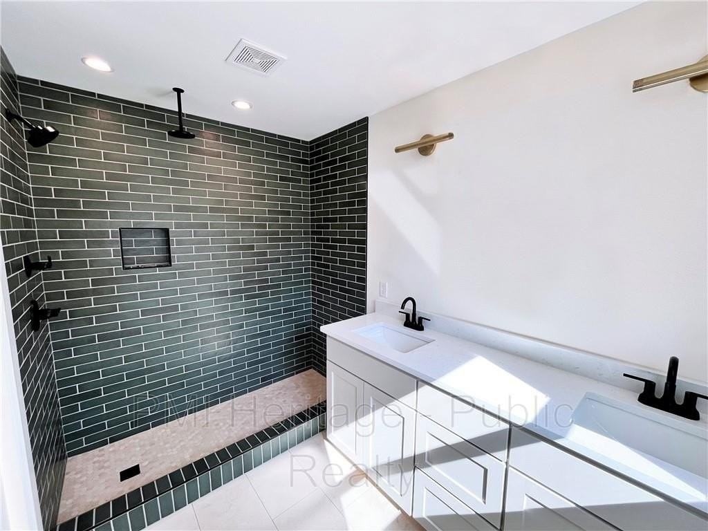 610 N 6th St - Photo 7 of 12