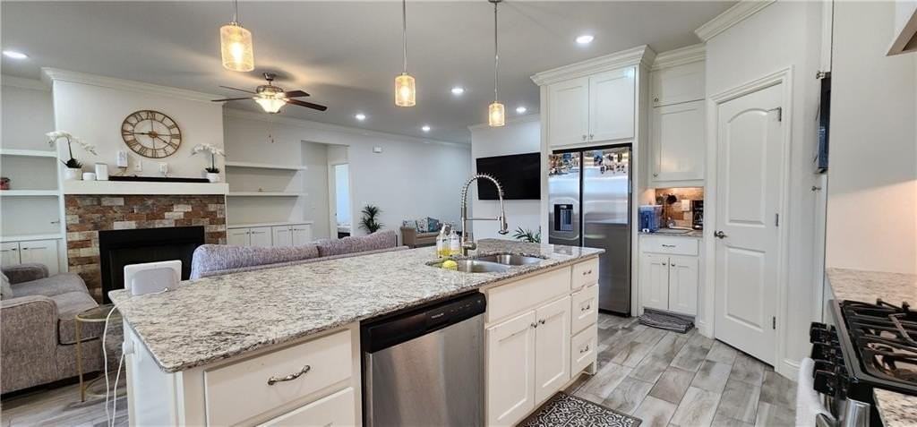 1001 West Ashmore Landing Loop - Photo 4 of 17