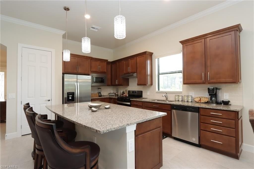 9842 Everglades Dr - Photo 2 of 27