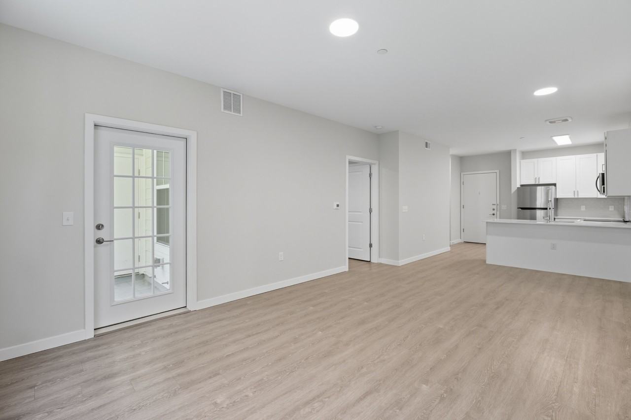 Summerhill Gardens Apartments - Photo 5 of 44