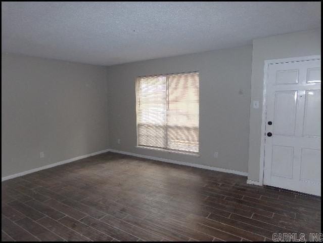 5803 Chaucer Ln - Photo 4 of 18