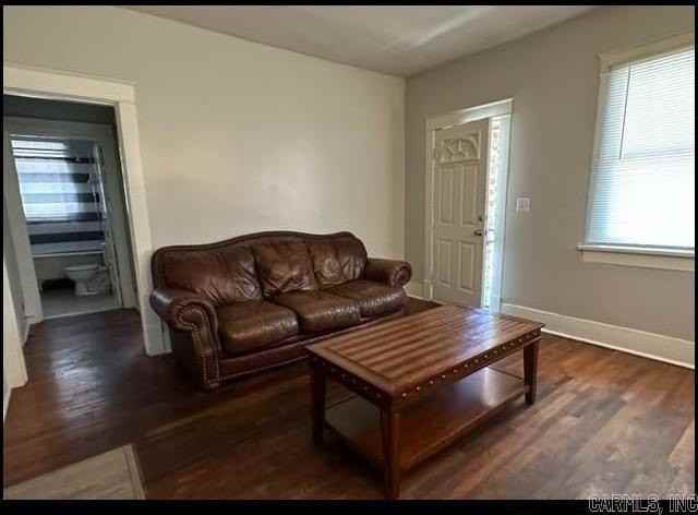 2815 W Capitol Ave - Photo 3 of 14