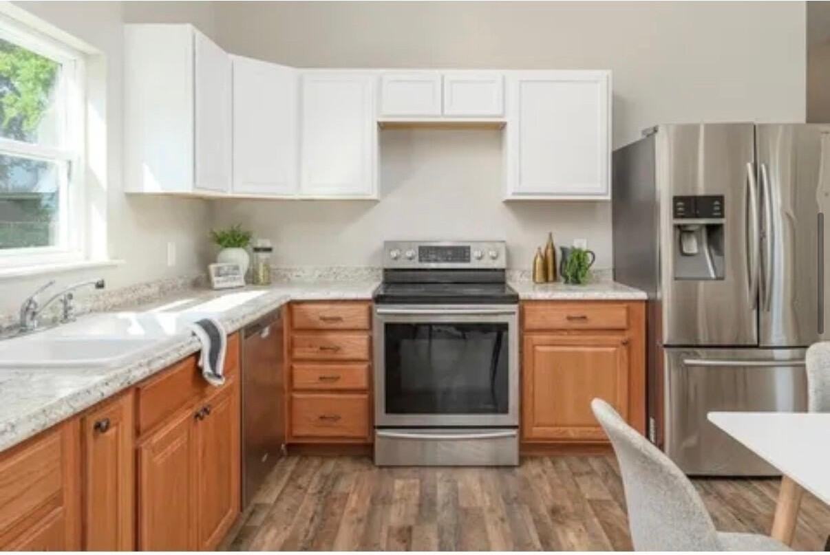 471 Idaho Ave - Photo 5 of 15