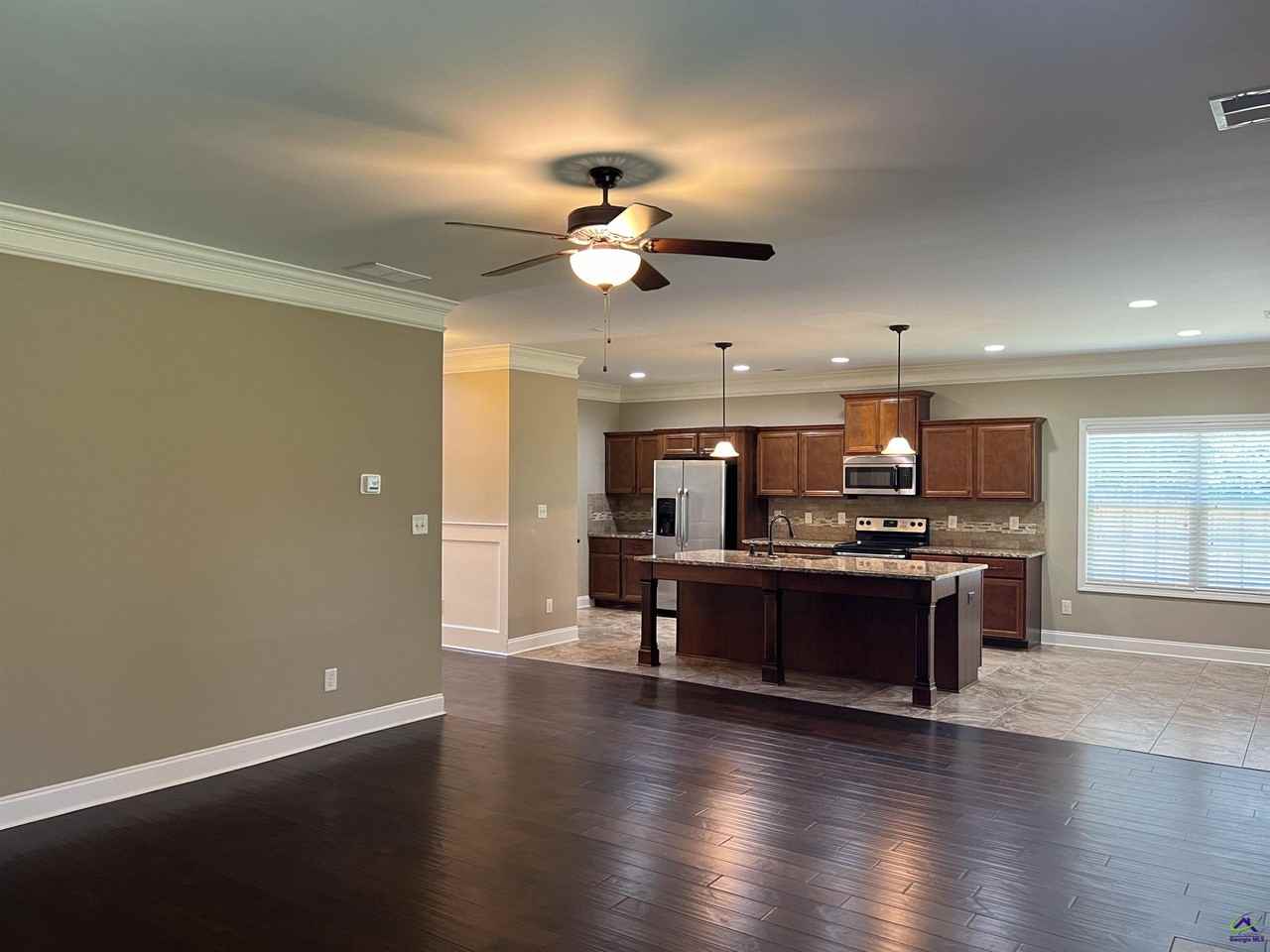 104 Jared Ct - Photo 7 of 32