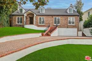 featured image of 500 Warner Ave