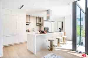 featured image of 8600 Wilshire Blvd #GF15