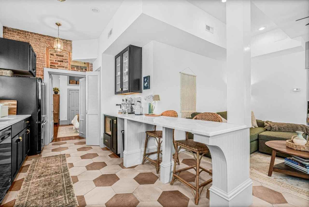 35 Society St #C - Photo 4 of 7