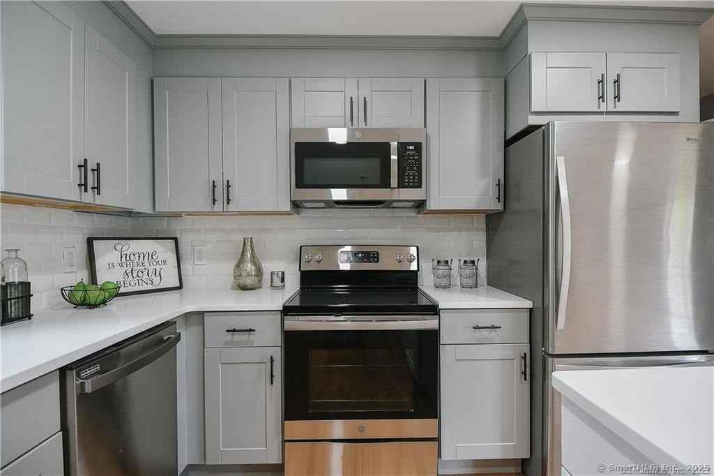 10 N Cobblers Ct - Photo 4 of 24